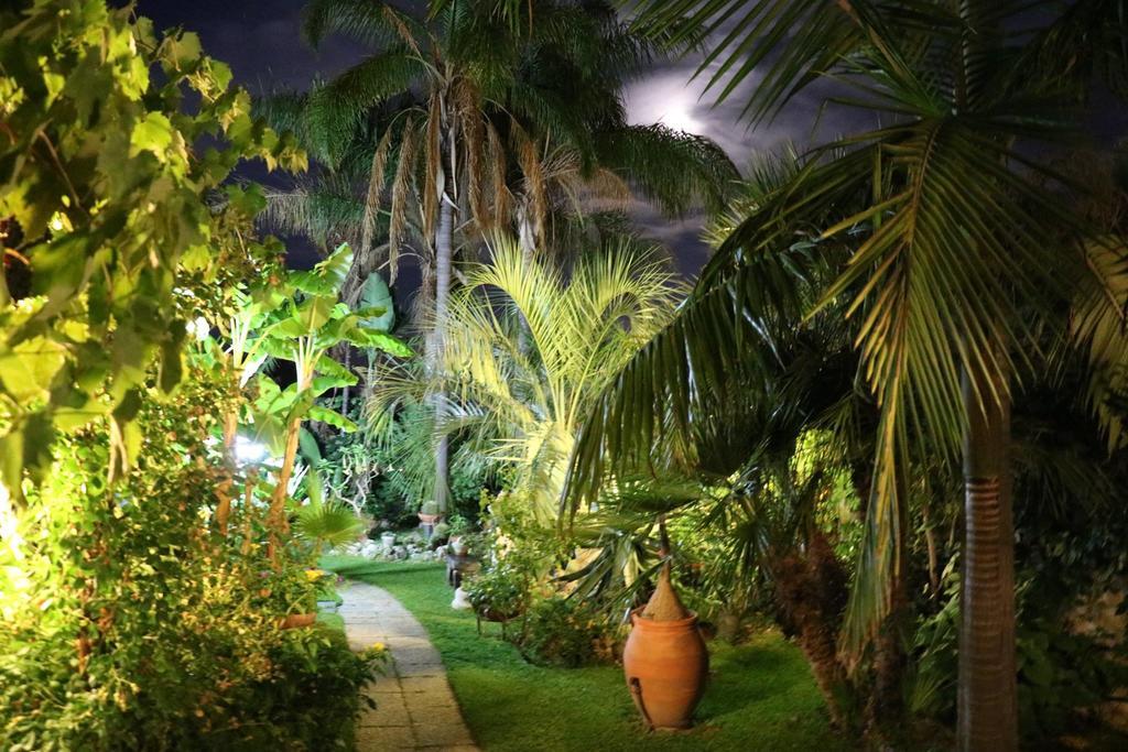 Holidaysora Taormina - Il Giardino Di Graziella Exterior photo